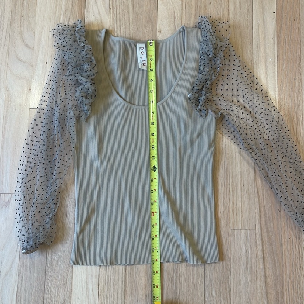 Anthropologie Dolan beige Ruffled Blouse size S
Bought at anthro store - Picture 10 of 14
